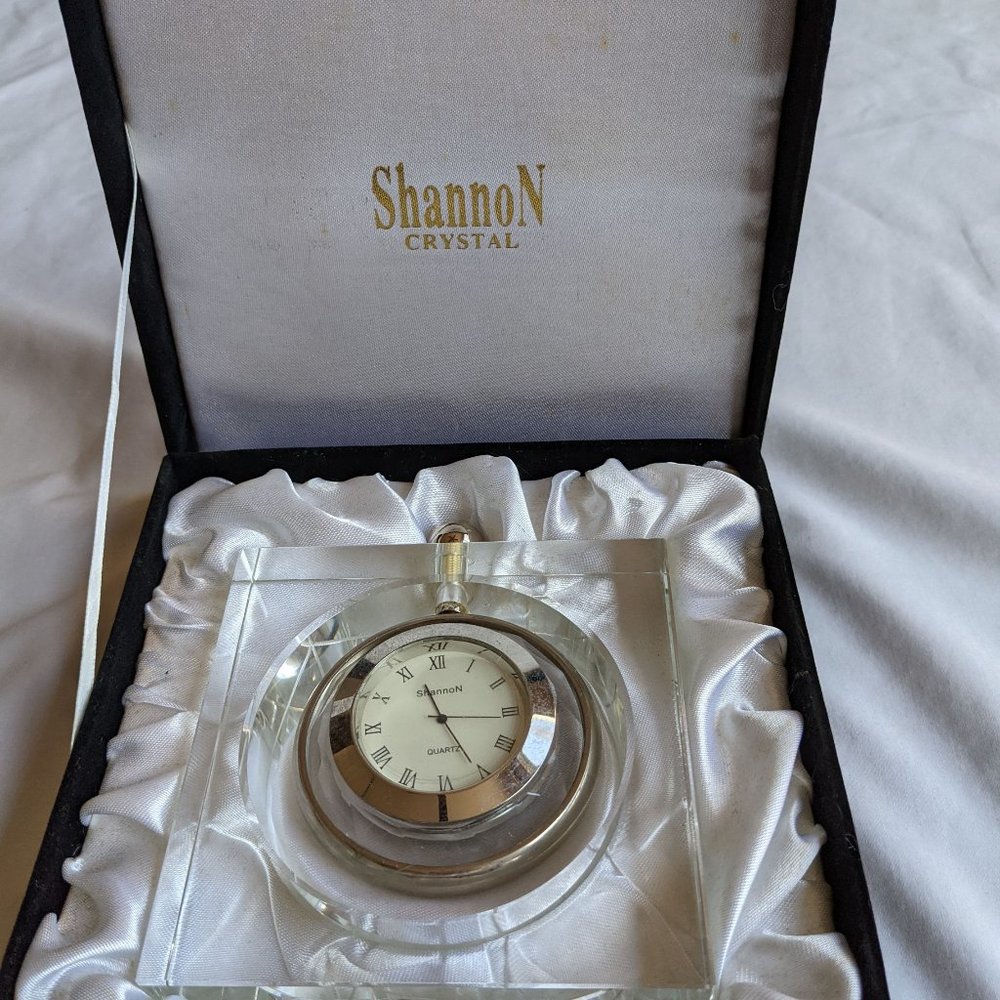 Vintage Shannon by Godinger Crystal clock